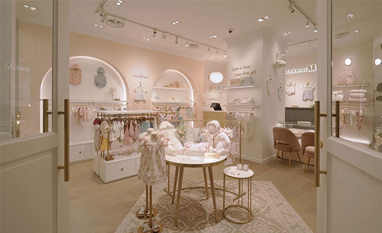 Boutique retail interior design and display fit-out by Inter-Link Exhibition Singapore